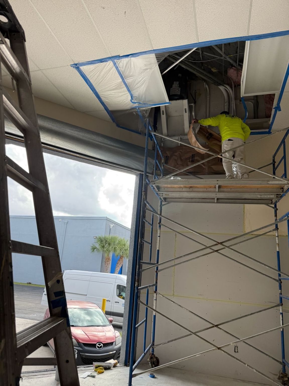 Miami Pharmacy Warehouse — Warehouse project by Ariel Construction